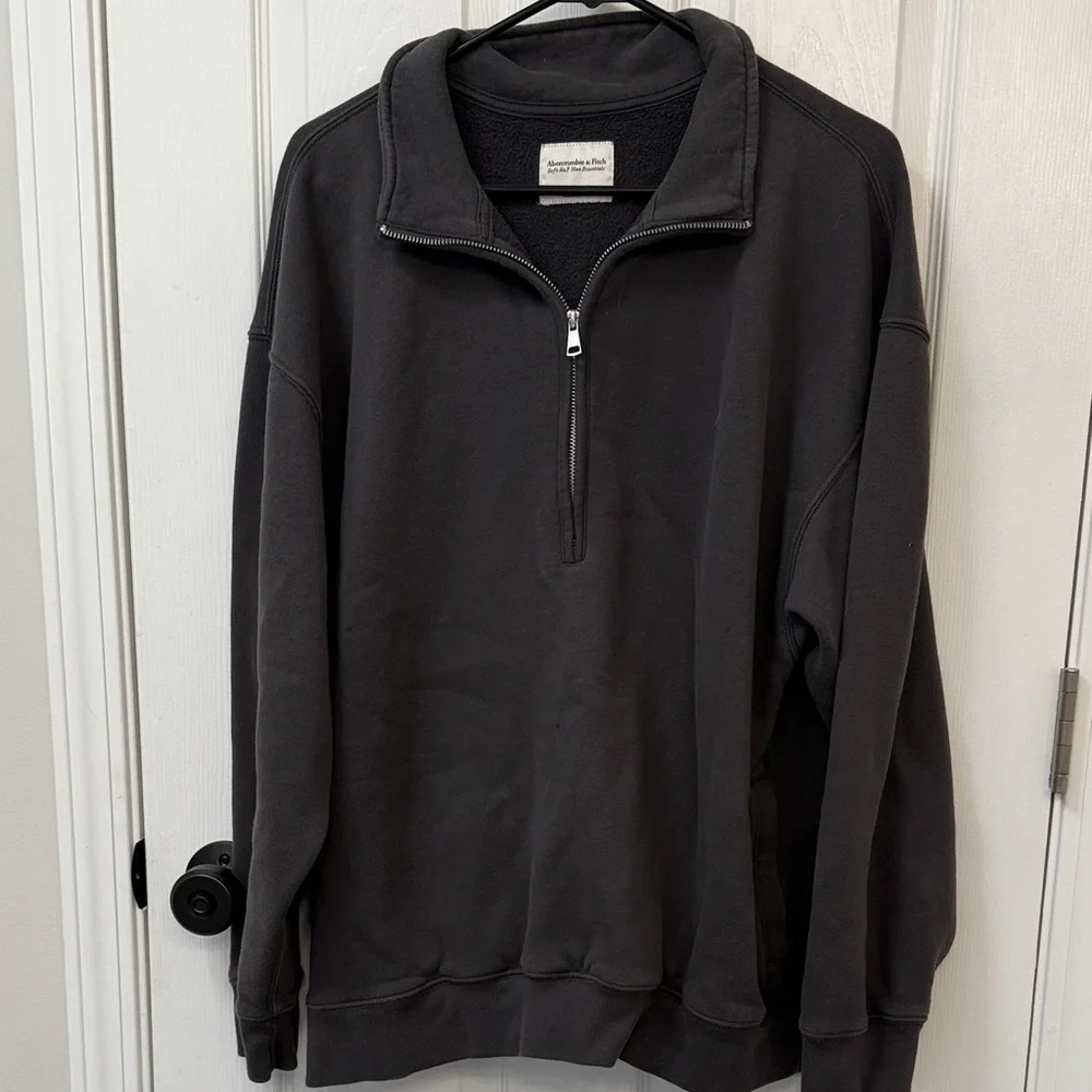 Abercrombie & Fitch Essential Vintage Sunday Dark Gray Half-Zip Sweatshirt - Picture 4 of 7